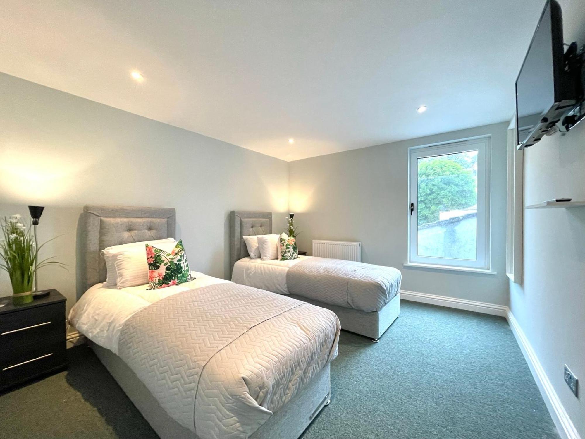 2 Bedroom Apartments Stopoverz Bristol Ngoại thất bức ảnh