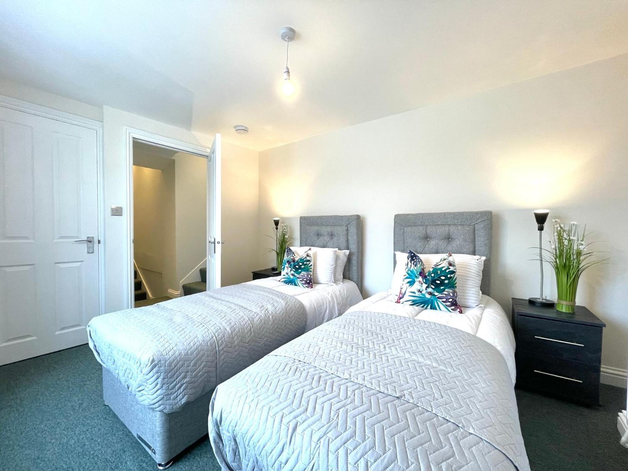 2 Bedroom Apartments Stopoverz Bristol Ngoại thất bức ảnh