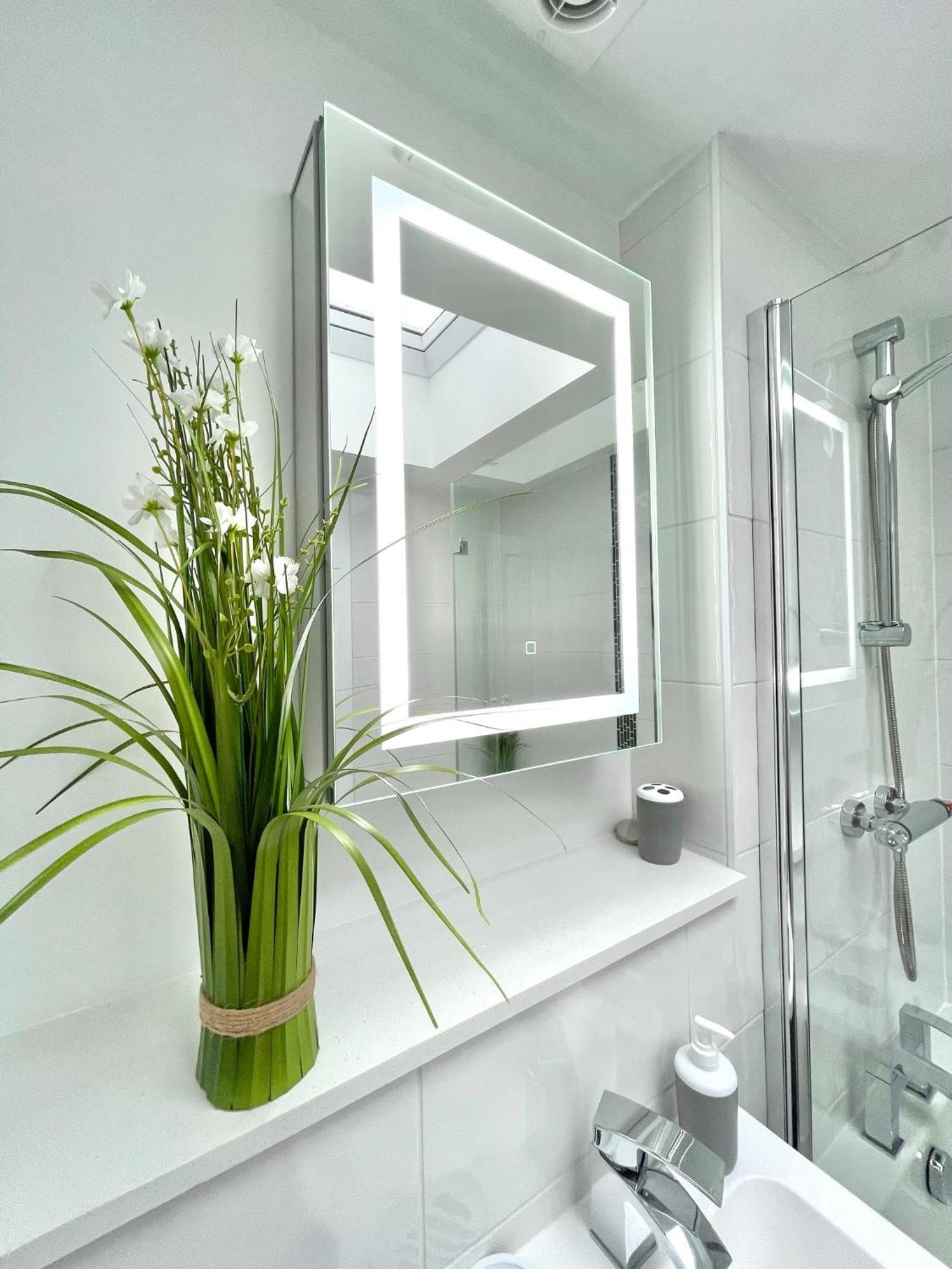 2 Bedroom Apartments Stopoverz Bristol Ngoại thất bức ảnh