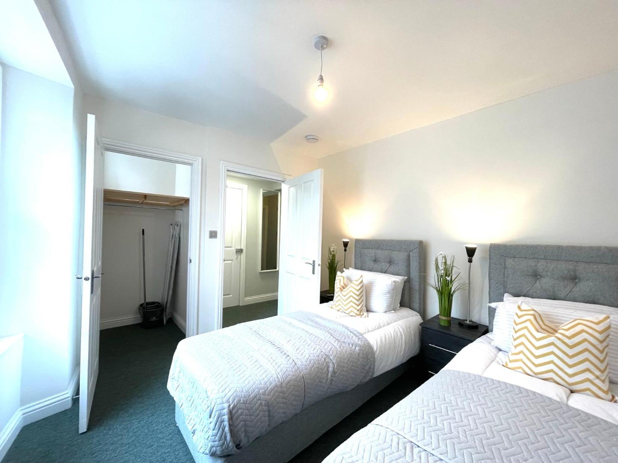 2 Bedroom Apartments Stopoverz Bristol Ngoại thất bức ảnh