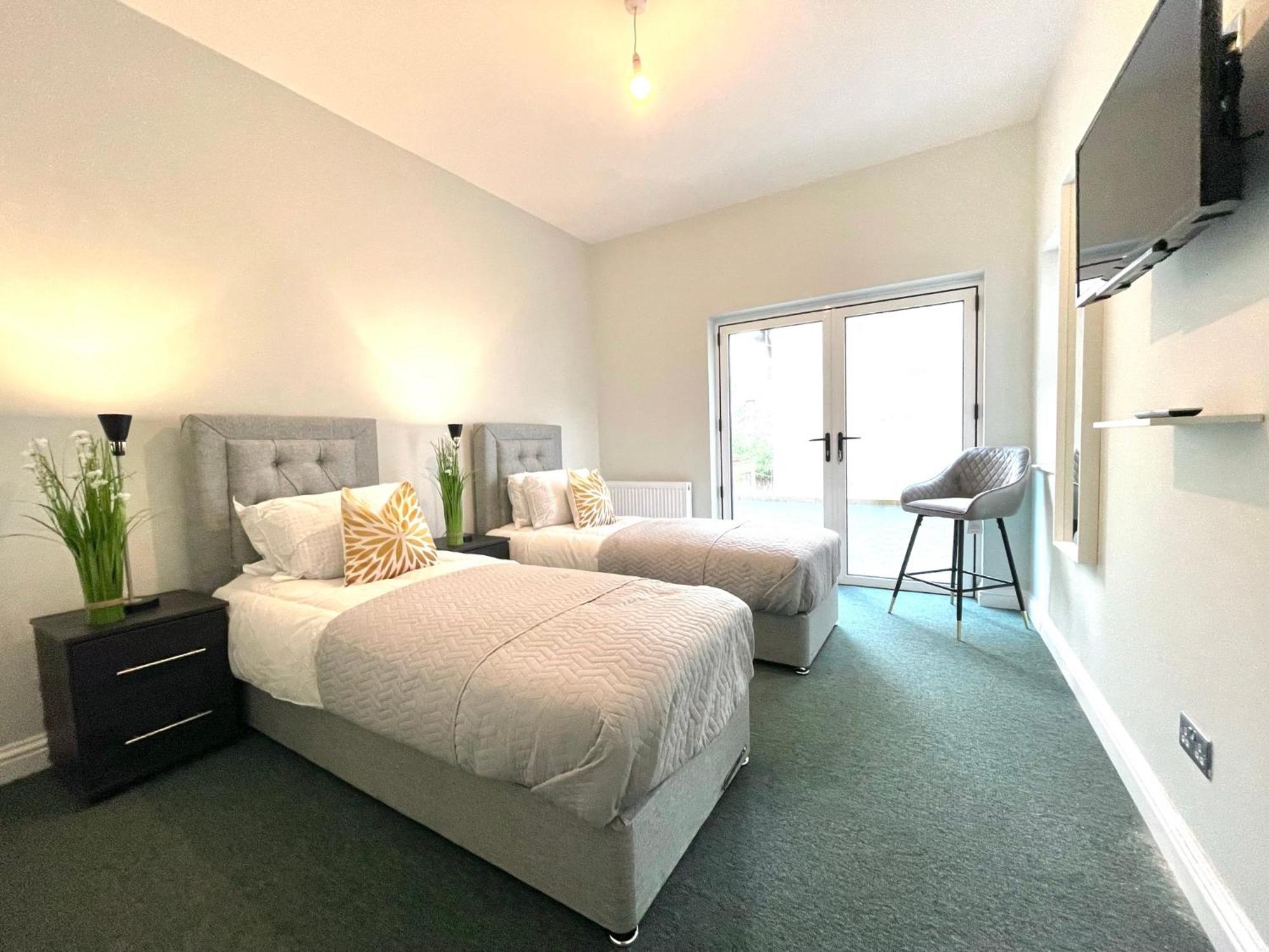 2 Bedroom Apartments Stopoverz Bristol Ngoại thất bức ảnh