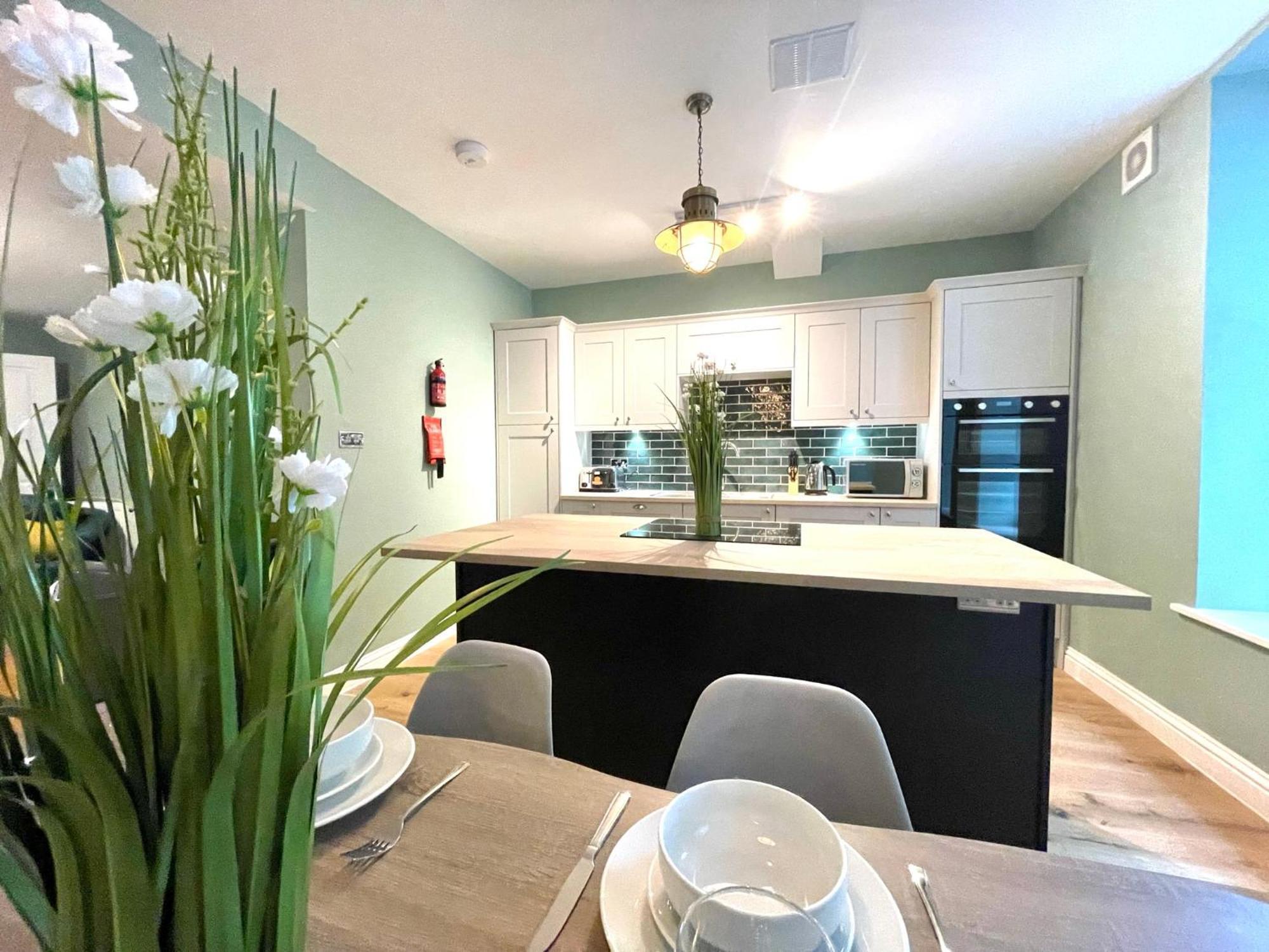2 Bedroom Apartments Stopoverz Bristol Ngoại thất bức ảnh