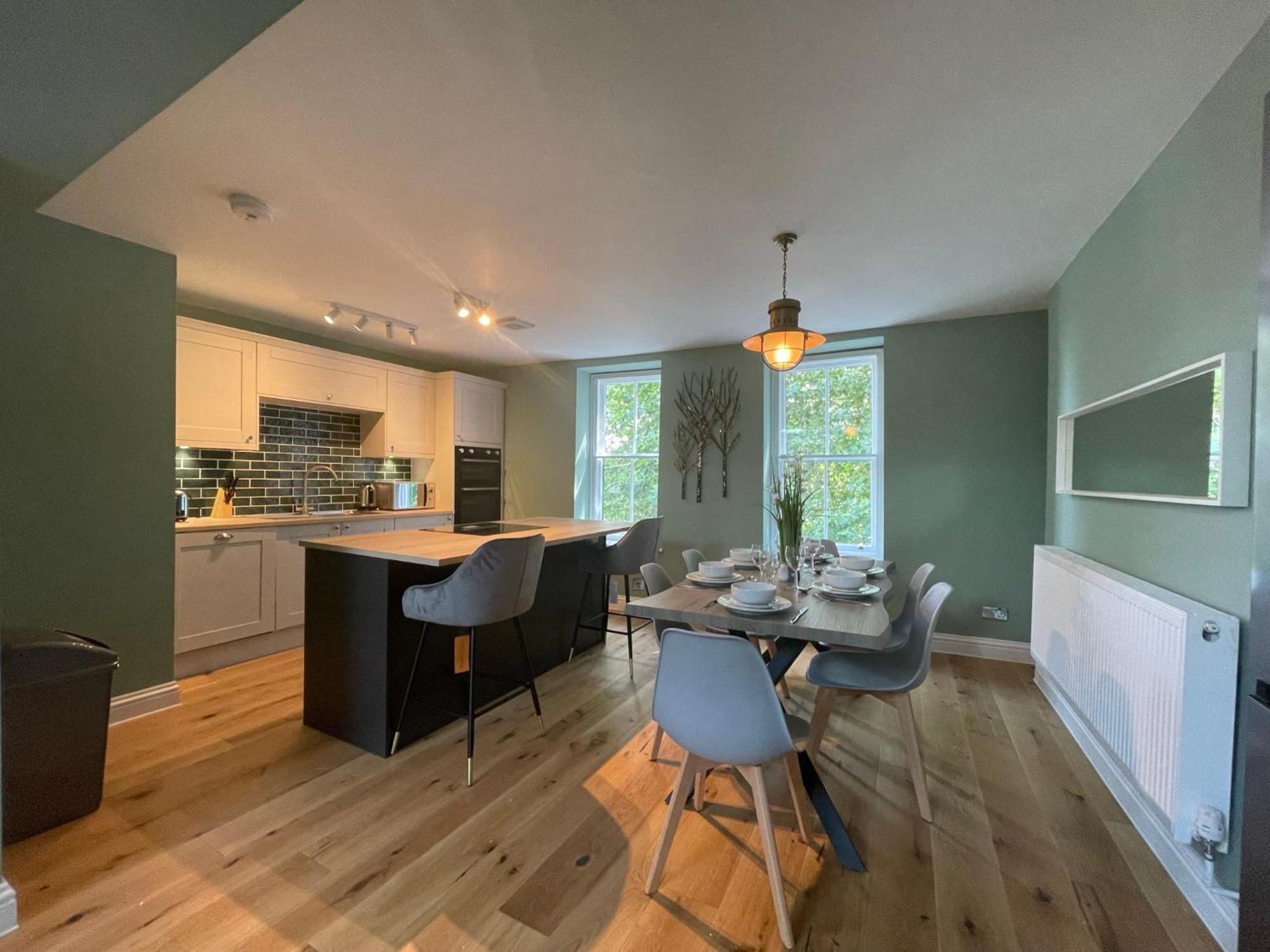 2 Bedroom Apartments Stopoverz Bristol Ngoại thất bức ảnh