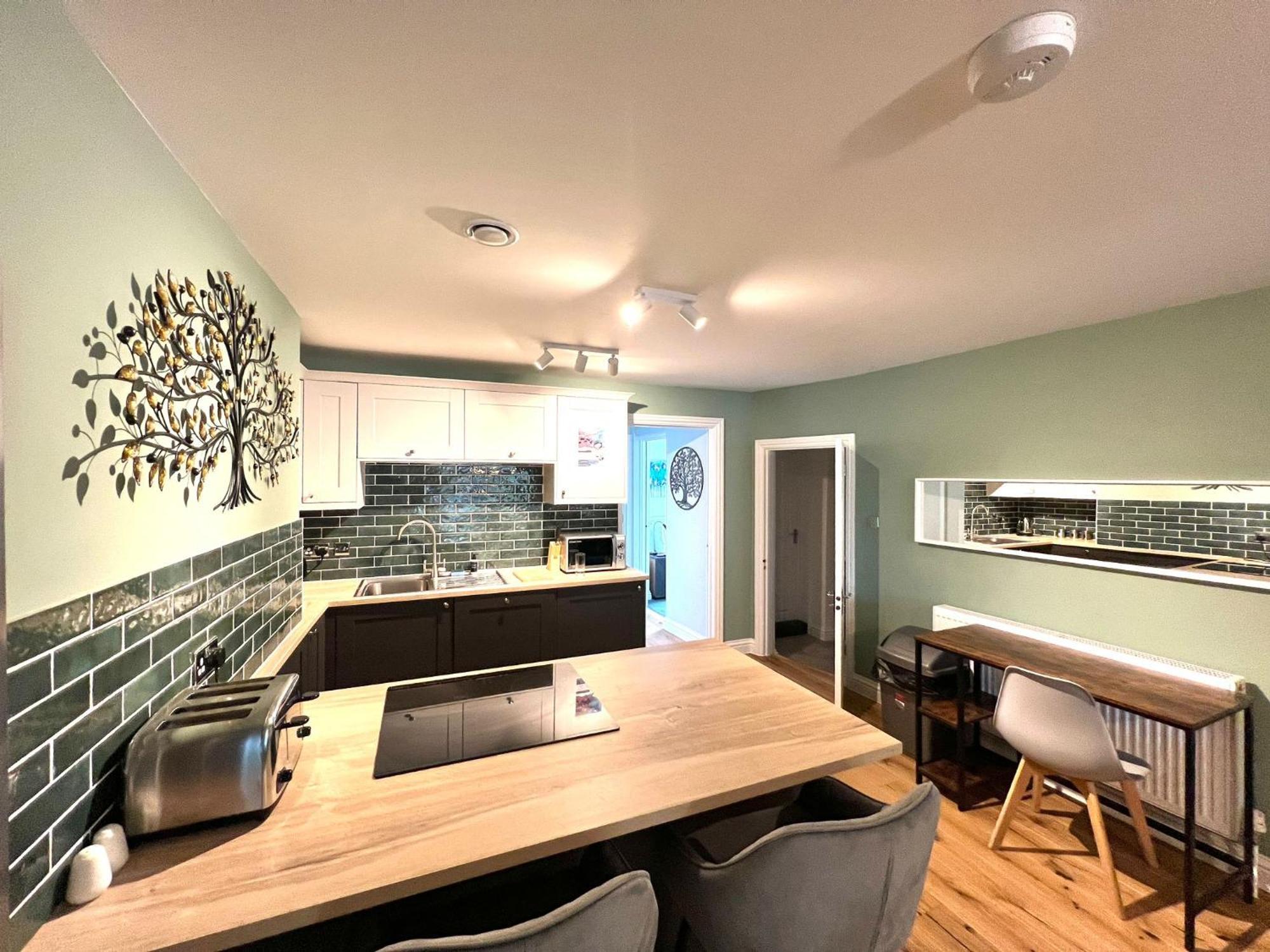 2 Bedroom Apartments Stopoverz Bristol Ngoại thất bức ảnh